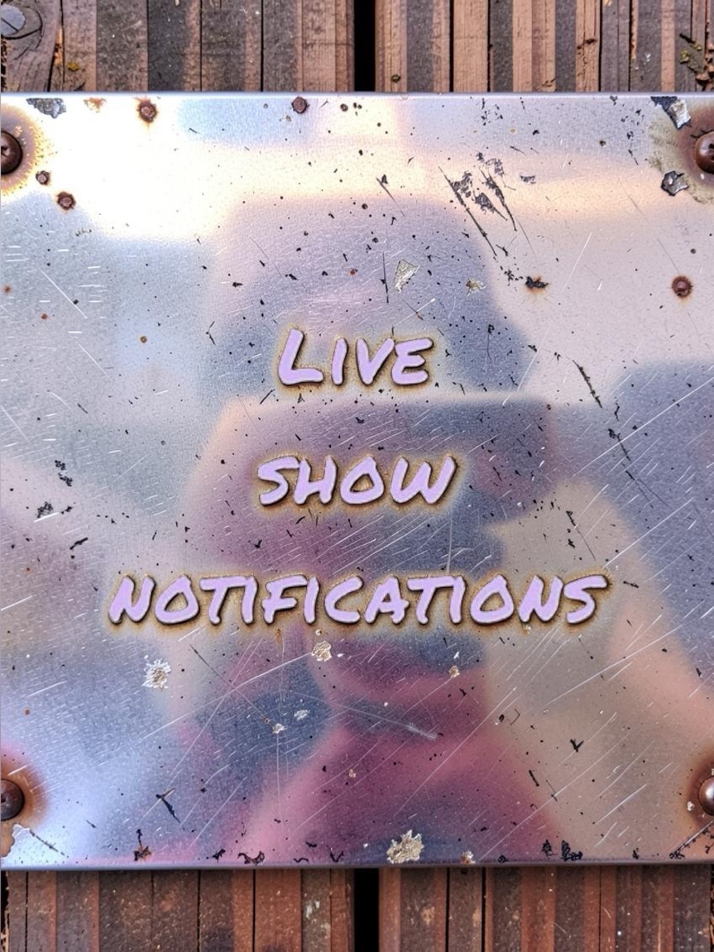 Live Show Notification!!! Come get some amazing deals on fashion jewelry.😁